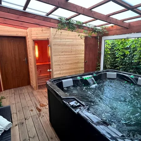 Bed & Breakfast Gosciniec Kaszebe 3*