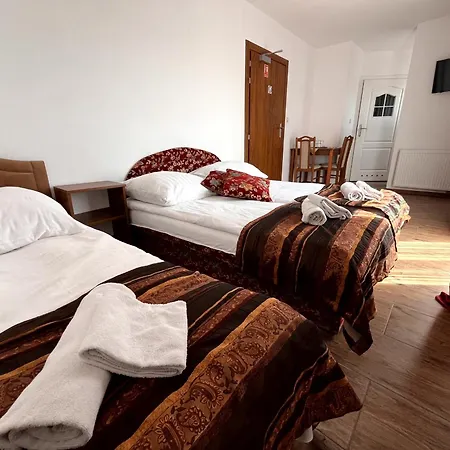Gosciniec Kaszebe Bed & Breakfast 3*