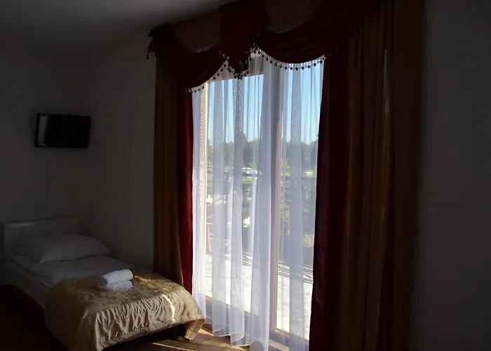 Nocleg ze śniadaniem Gosciniec Kaszebe 3*